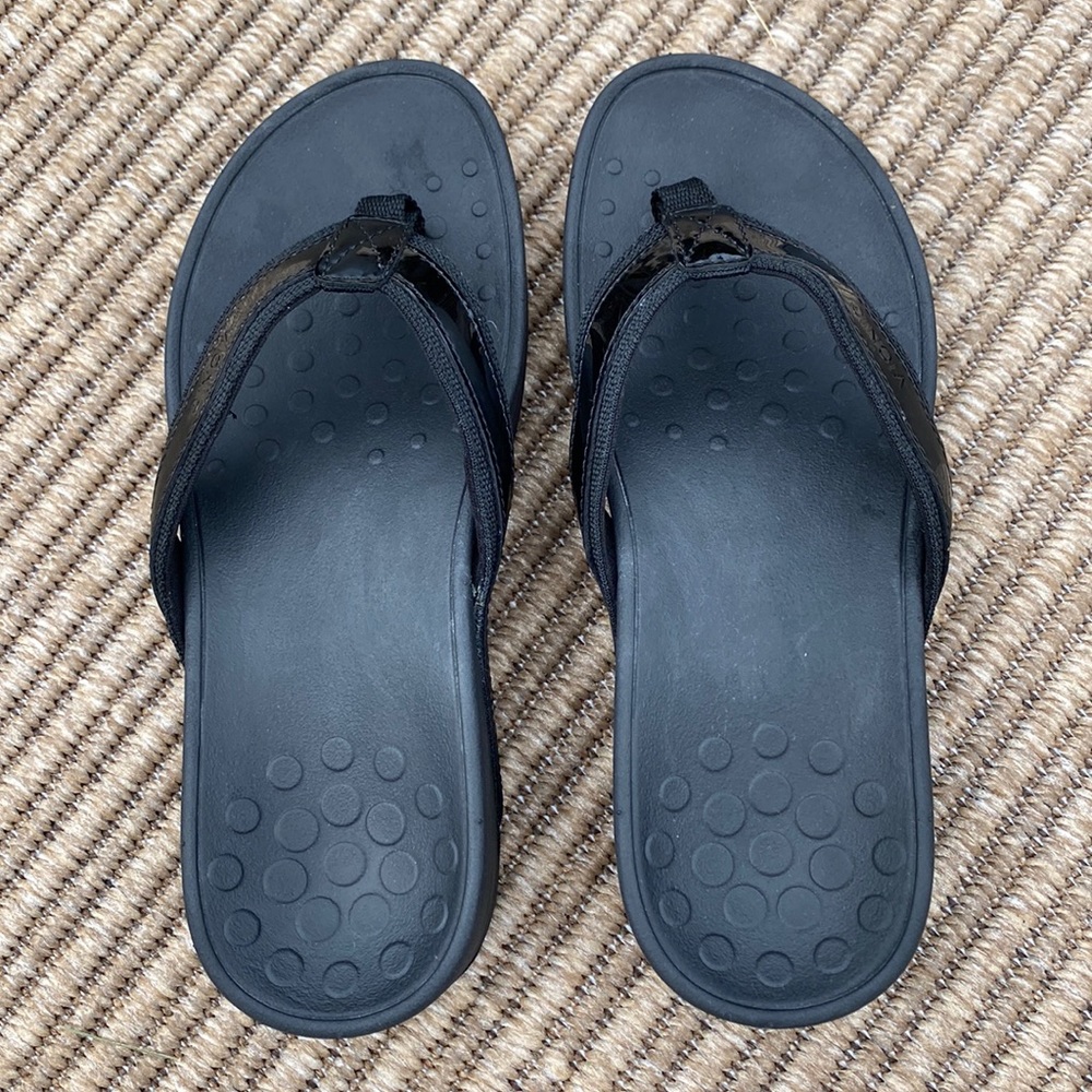Vionic High Tide Wedge Sandals Black Sz. 6